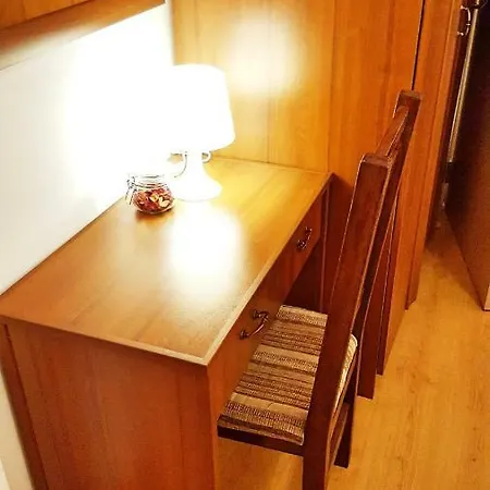 شقة Front Door To The Gondola And Town Centre *