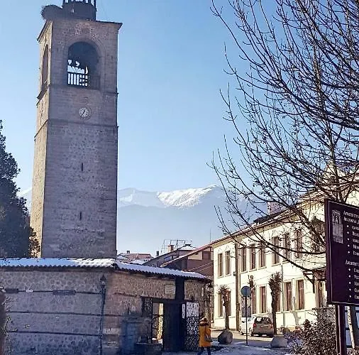 Lejlighed Front Door To The Gondola And Town Centre *